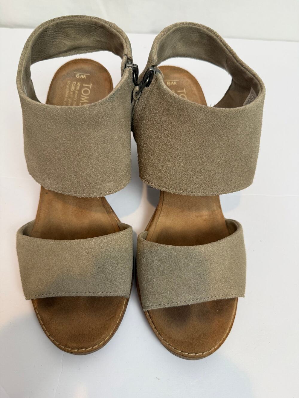 TOMS Taupe Suede Wide Strap Wedge Sandal Back Zip Ankle Size 9W